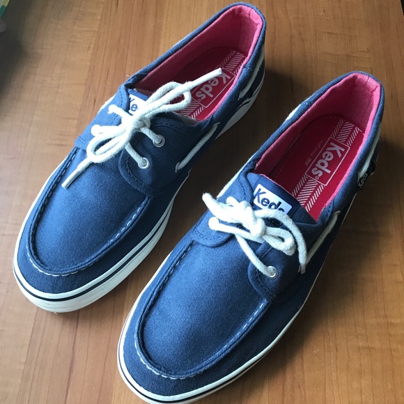 Ked’s Size 8.5 Color Blue - Picture 1 of 4